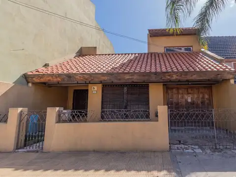 Venta Casa 3 ambientes San Justo - garage patio y terraza