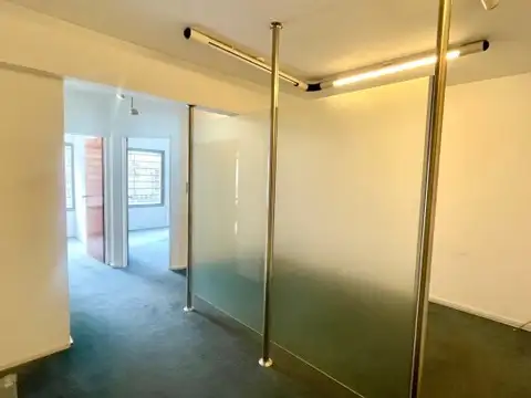 Teniente General Juan Domingo Perón 1500, Piso 3