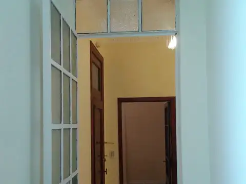 Departamento 5 ambientes con 1 baño