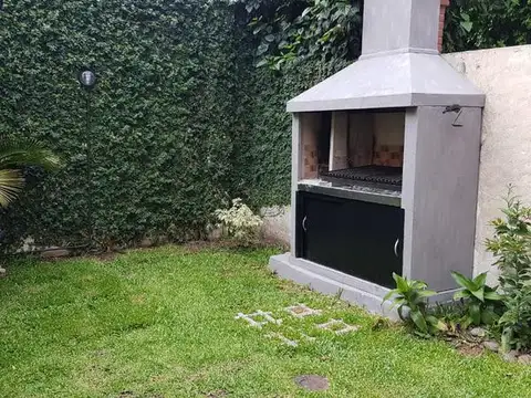 LIBERTAD al 3300