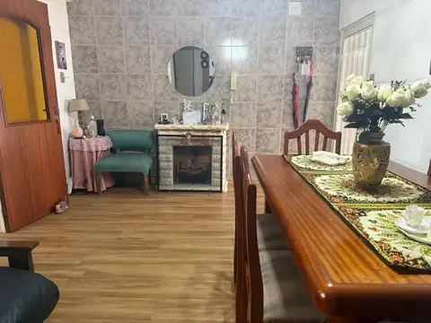 Depto Tipo Casa en Venta en Abasto, USD 75.000