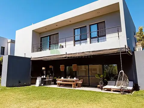 Ayres Plaza VENTA CANCHERISIMA NUEVA