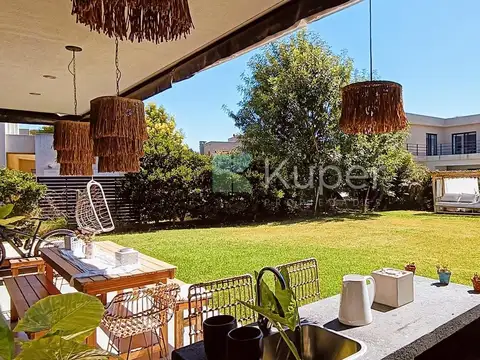 Casa en Venta en Ayres Plaza, USD 430.000