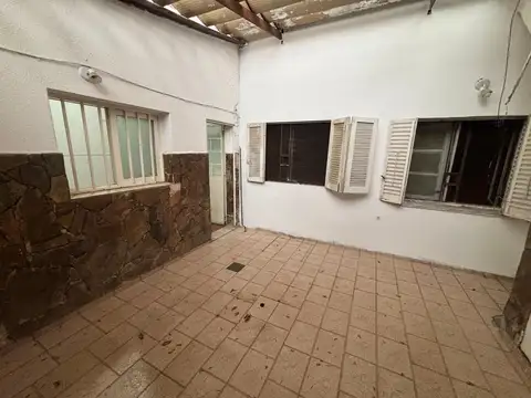Depto Tipo Casa 2 ambientes con 1 baño