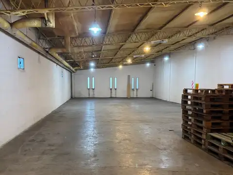 ALQUILER LOCAL COMERCIAL SOBRE AV BELGRANO