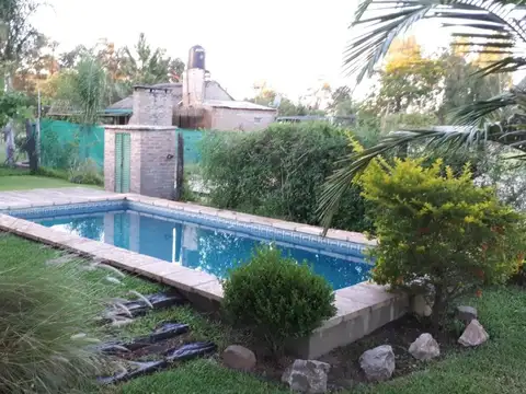 HERMOSA QUINTA RUTA 1 ARROYO LEYES