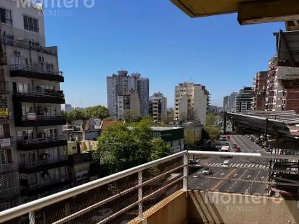 Av. Rivadavia al 10500