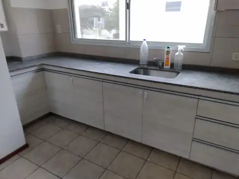 San Patricio al 800 800, Piso PB