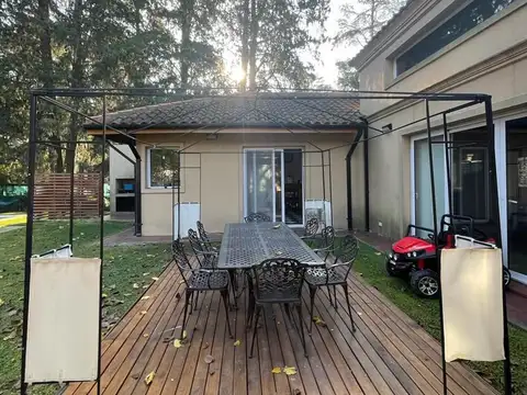 Casa en Alquiler de 3 dormitorios