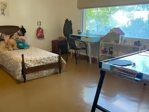 Hermosa Casa Amoblada  en Alquiler en Barrio Sausalito, Pilar.