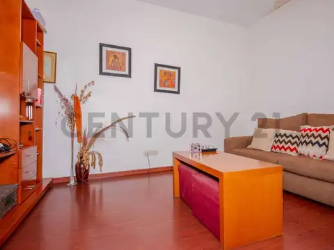 Oportunidad en Villa Bosch - Casa 5 ambientes con hermoso parque - PERMUTA
