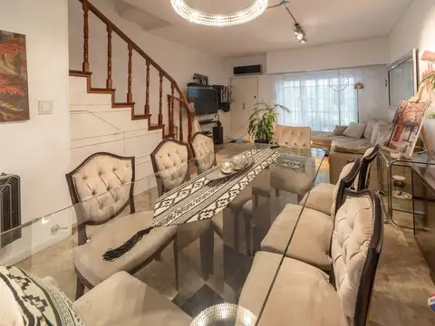 Depto Tipo Casa en Venta 40 años