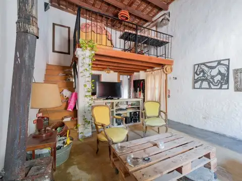 Casa 5 ambientes con 2 baños