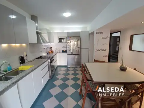 Casa en  venta Barrio Martin 4 - 5  dormitorios