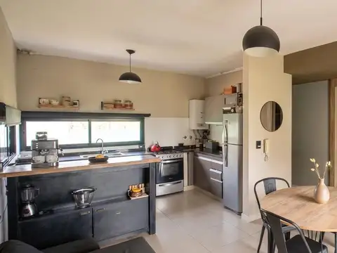 TDS 2 - Casa 2 dormitorios sobre lote de 432 m2