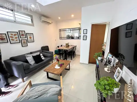Depto Tipo Casa en Venta en Bernal, USD 84.000