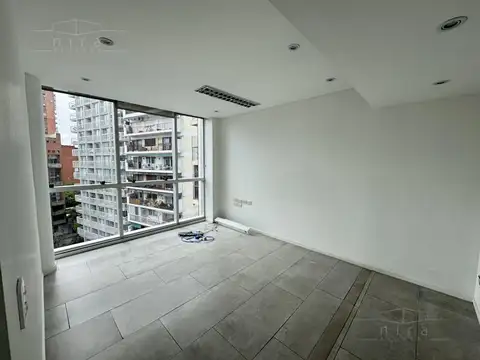 Oficina 3 ambientes con 3 baños