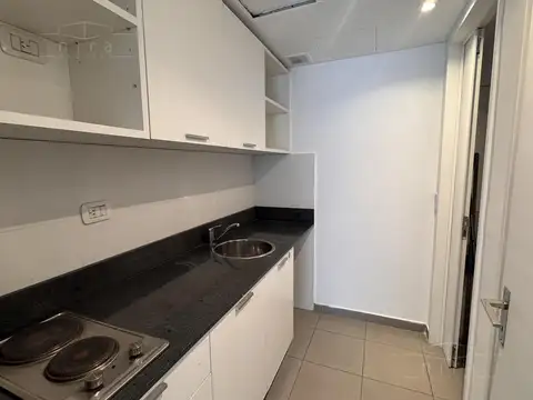 Oficina en Las Cañitas Av luis Maria Campos 559