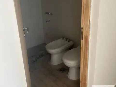Casa en venta - 2 Dormitorios 2 Baños - La Plata