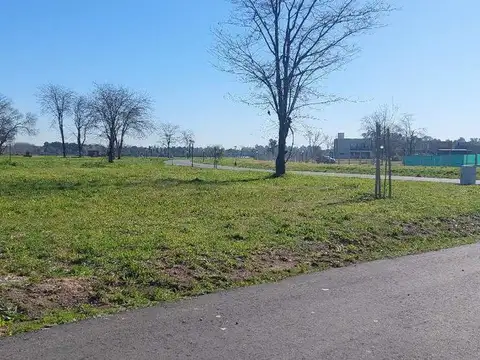 VENTA Lote con plano aprobado en Prados del Oeste