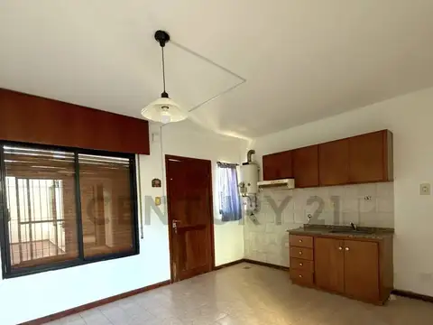 Departamento de 1 dormitorio con patio seco excelente ubicación.VENADO TUERTO