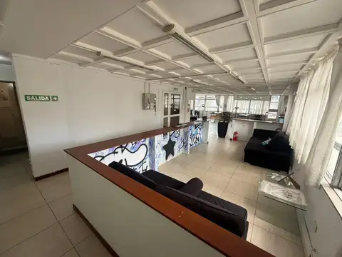 Oficina en Monserrat