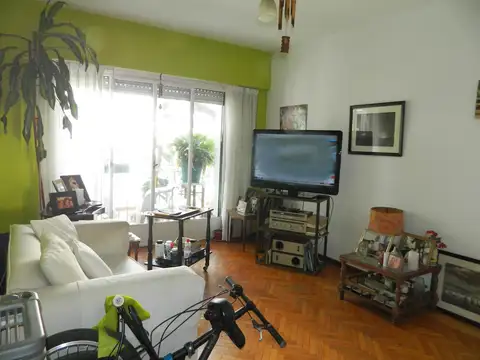 JORGE NEWBERY 2400