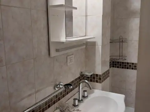 Departamento en Alquiler en Haedo, $ 580.000