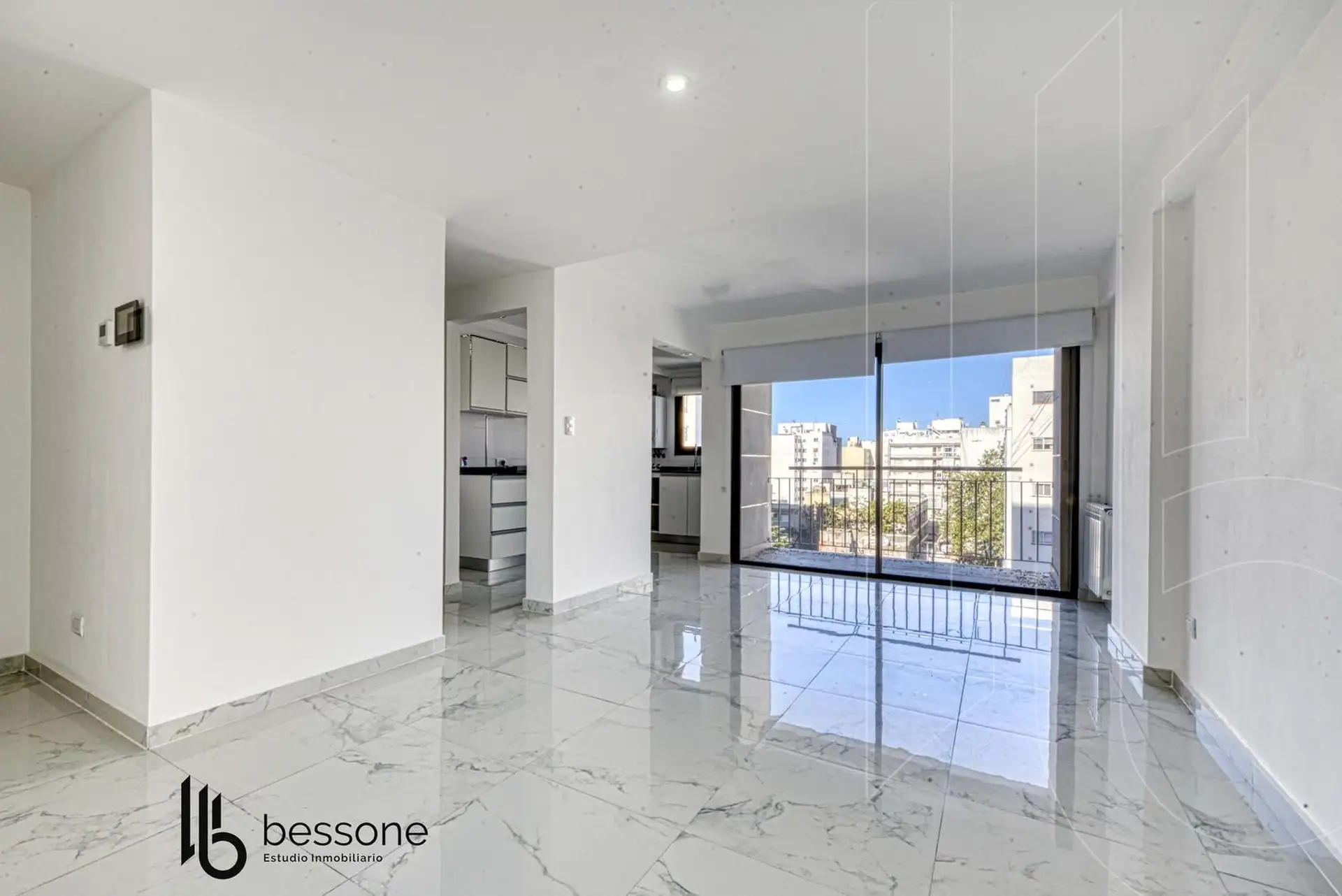 Departamento 3 ambientes en la perla con Cochera y Amenities