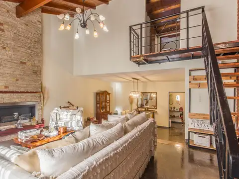 Casa 5 ambientes con 3 baños