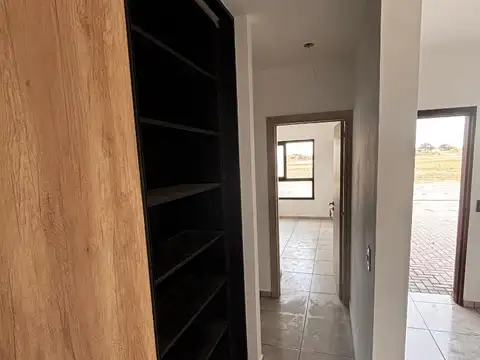 VENTA DUPLEX 2 DORMITORIOS COCHERA QUEBRADAS DE MANANTIALES