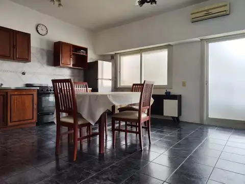 Galpon en Venta en Villa Lynch, USD 195.000