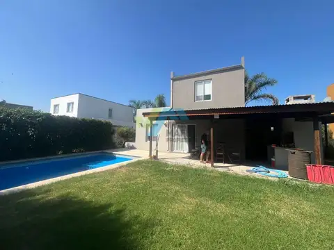 Venta casa en El Hornero, 4 amb, pileta, apto crédito, ampliación, Pilar