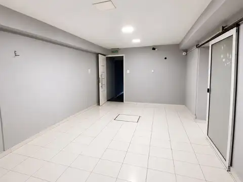 SARRATEA 100, Piso P.B.