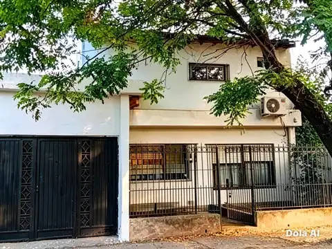 Casa 7 ambientes Moreno Venta