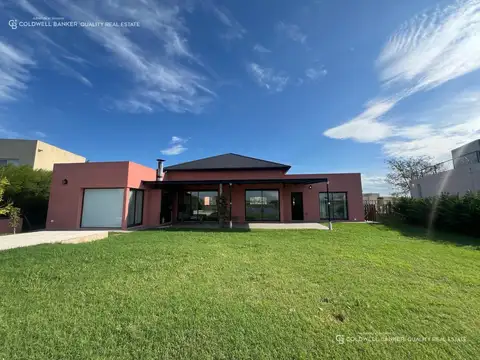 Venta de Casa en San Sebastián a la Laguna, Pileta y Parrilla