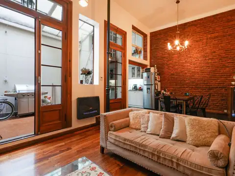 Venta PH 3 amb c/patio en San Telmo Bajas expensas