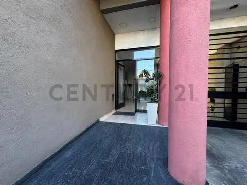Salta 2100, Piso 0