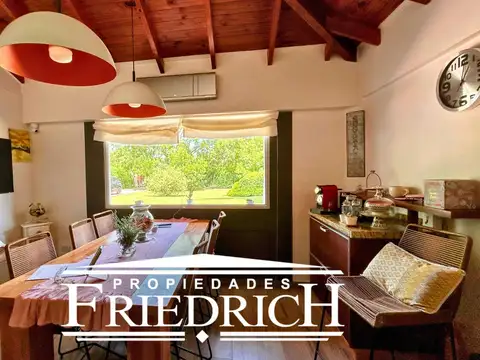 Casa en Venta con 6 cocheras