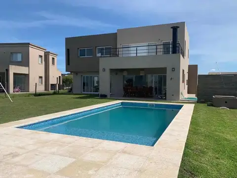 Cantón Norte 1000
