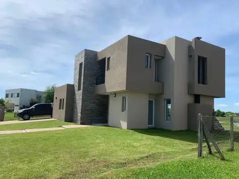 Casa en cantón Norte