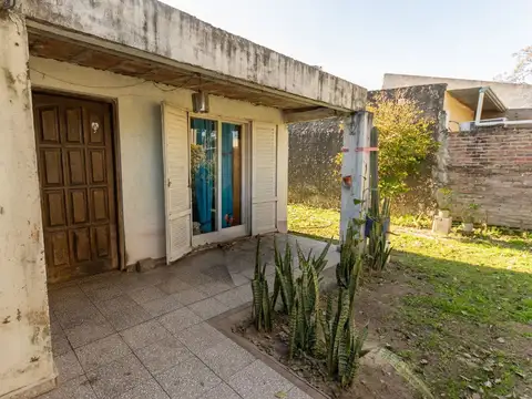 VENTA CASA/QUINTA 2 DORMITORIOS EN COLASTINÉ