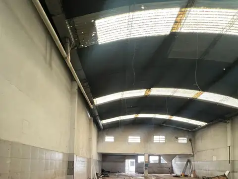Galpón en venta Lanús Este
