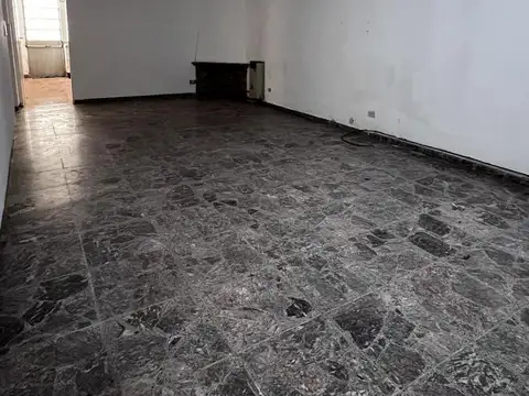 Casa con patio con segunda vivienda independiente