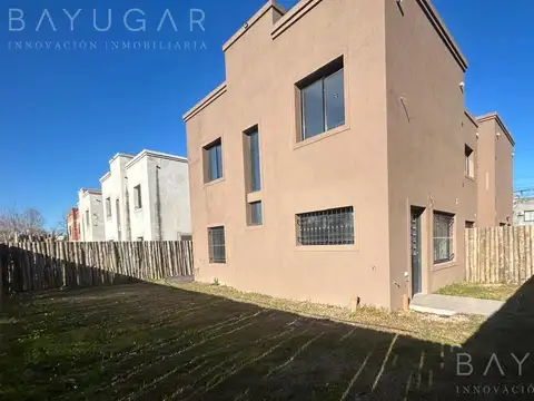 Venta Dúplex \ Casas del Pilar \ 3 ambientes