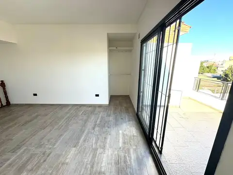 Depto Tipo Casa en Venta de 2 ambientes