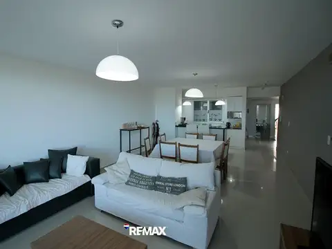 Departamento en Venta con 2 cocheras