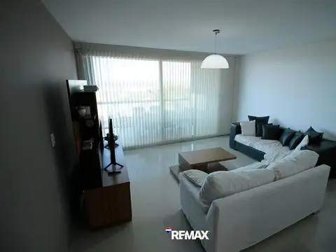 Departamento 4 ambientes con 3 baños