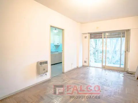 Departamento en Almagro - 2 ambientes frente con balcon