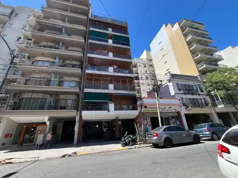 ALQUILER 4 AMB C/COCHERA Y BALCON - PLENO URQUIZA